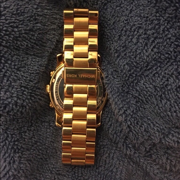 Michael Kors Watch - Picture 4 of 4